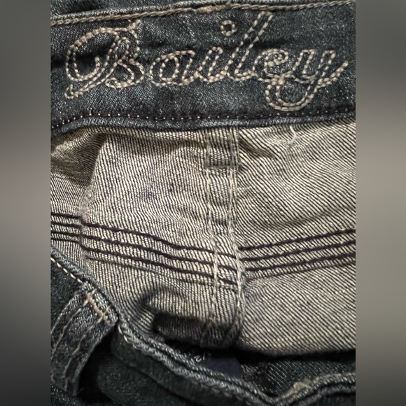 Delia’s Bailey Bootcut EUC size 1/2 regular - Picture 4 of 4